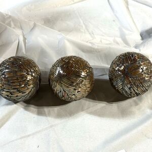 Decorative Metal Orbes 4” Each 3 Orbe